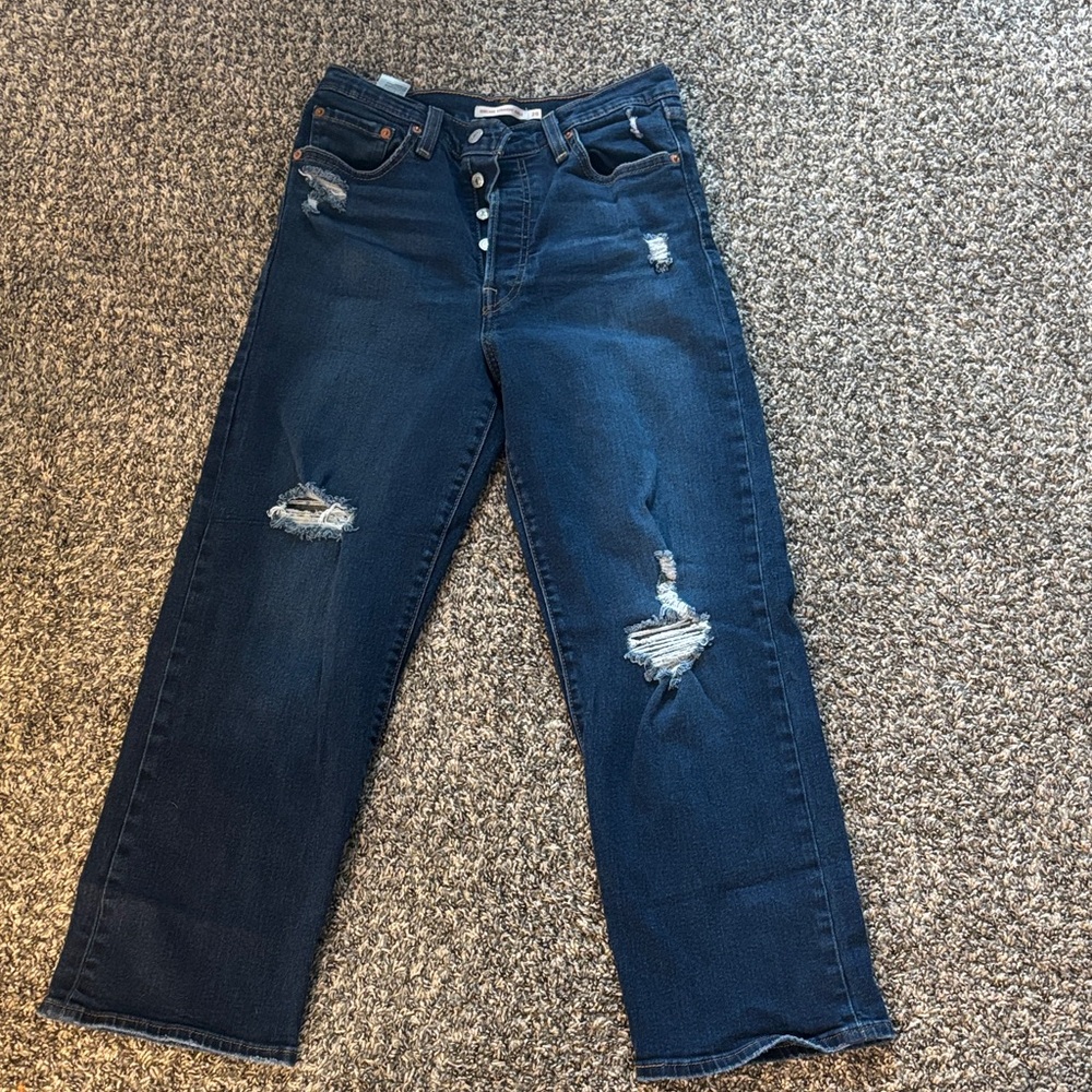 Levi’s Dark Blue Distressed Ribcage Straight Ankle